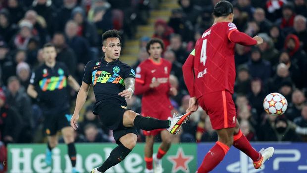Soccer Football - Champions League - Round of 16 Second Leg - Liverpool v Inter Milan - Anfield, Liverpool, Britain - March 8, 2022 Inter Milan's Lautaro Martinez scores their first goal Action Images via Reuters/Carl Recine
