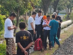 Kereta Api Tabrak Truk di Lamongan, Masinis dan Asisten Terluka