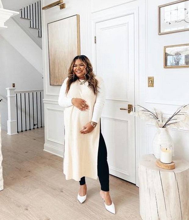 Nabela Noor/Foto : instagram.com/nabela Mengenakan slit dress adalah gaya maternity favorit Nabela