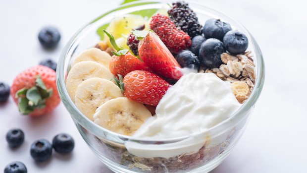 Buah segar yang bisa dikonsumsi satu jam sebelum olahraga.