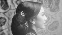 8 Foto Prewedding Putri Tanjung-Guinandra, Anggun Bersanggul & Pakai Kebaya