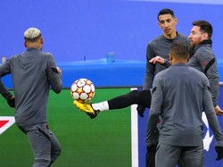 Di leg pertama, PSG mengalahkan Madrid 1-0 di Parc des Princes. Dengan situasi ini, Les Parisiens hanya butuh minimal hasil imbang untuk melenggang ke perempatfinal. Di sisi lain, El Real wajib menang dengan selisih paling tidak dua gol.