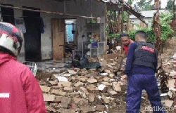 Puting Beliung Rusak 50 Rumah di Sukabumi