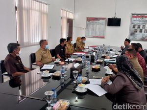 Jojoo Karaoke di Kota Blitar Di-deadline Harus Tutup H-7 Ramadhan Jojoo Karaoke di Kota Blitar Di-deadline Harus Tutup H-7 Ramadhan