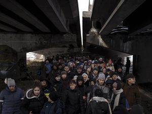 Inggris Beri Rp 6,5 Juta Buat Warga yang Mau Tampung Pengungsi Ukraina