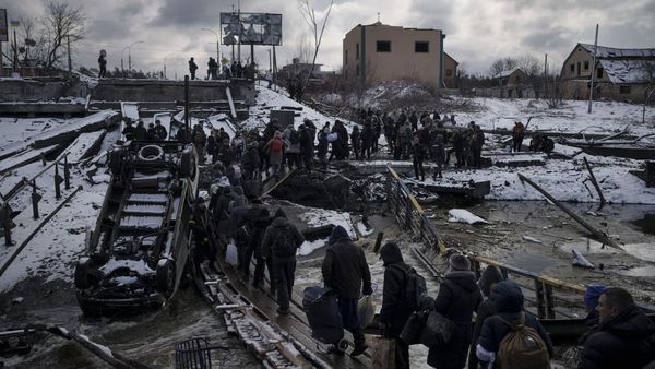 Rusia Umumkan Gencatan Senjata, Warga Ramai-ramai Tinggalkan Ukraina