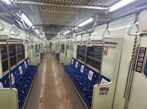 Fungsi Berbeda Stiker di Kursi KRL Usai Dicabut Lalu Dipasang Lagi Fungsi Berbeda Stiker di Kursi KRL Usai Dicabut Lalu Dipasang Lagi