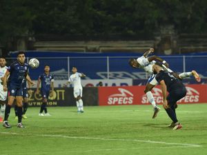 Persib vs Arema 2-1: Bruno Menggila, Teja Luar Biasa Persib vs Arema 2-1: Bruno Menggila, Teja Luar Biasa