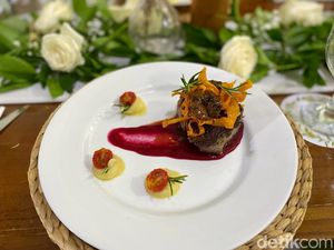 Empuk Juicy Daging Sapi Australia Secondary Cut dengan Bumbu Lokal Empuk Juicy Daging Sapi Australia Secondary Cut dengan Bumbu Lokal