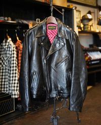 how to remove the smell of leather jacket