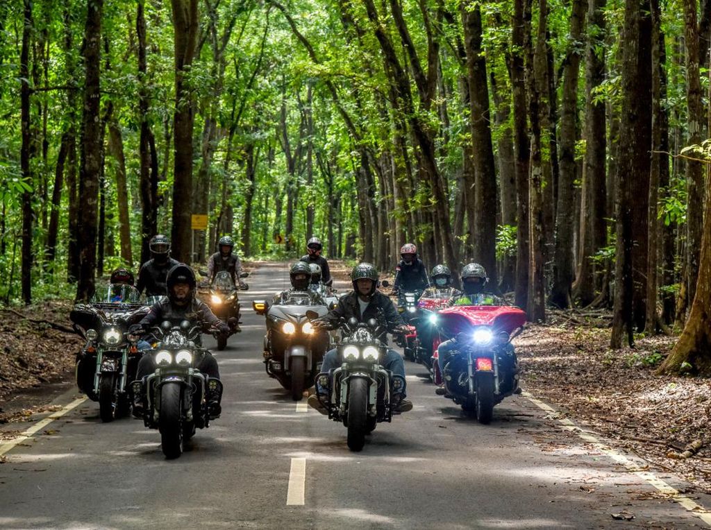 50 Motor Berbendera RI Siap Ikuti Motorbike IMI Touring Indonesia-Laos 50 Motor Berbendera RI Siap Ikuti Motorbike IMI Touring Indonesia-Laos