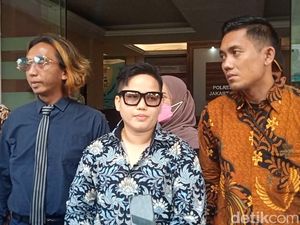 Jalani Pemeriksaan, Ade Ratna Sari Lengkapi Alat Bukti Jalani Pemeriksaan, Ade Ratna Sari Lengkapi Alat Bukti
