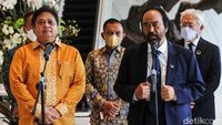 Airlangga Bertemu Surya Paloh Bahas Isu Penundaan Pemilu