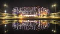  Suasana pembangunan Jakarta International Stadium (JIS) di Papanggo, Tanjung Priok, Jakarta Utara, Rabu (9/3/2022) malam.