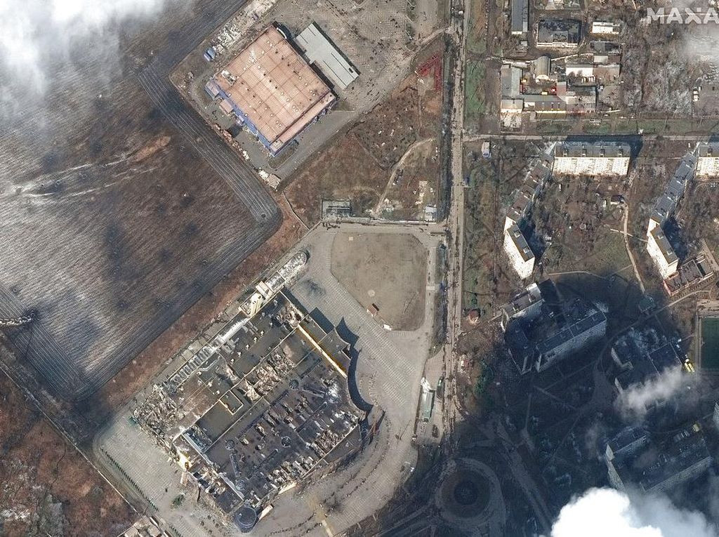 Citra Satelit Memperlihatkan Rusia Melanjutkan Serangan di Kota Mariupol