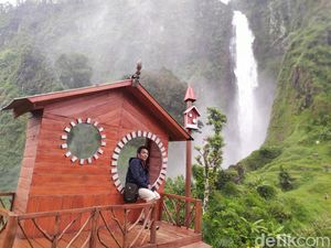 Curug Ngebul, Eksotisnya Air Terjun Berselimut Kabut Curug Ngebul, Eksotisnya Air Terjun Berselimut Kabut