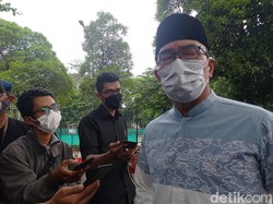 Hilang Triliunan Rupiah, Ridwan Kamil Cari Cara Perbaiki Jalan Rusak