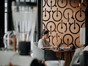 Lengkap! Ini Syarat PNS Bisa Kerja di Kafe hingga Pantai