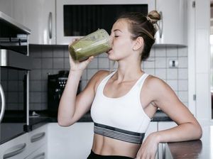 4 Kebiasaan Minum Ini Bisa Percepat Turunkan Berat Badan 4 Kebiasaan Minum Ini Bisa Percepat Turunkan Berat Badan