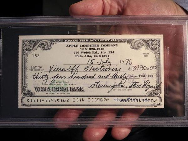 Surat Lamaran Kerja Steve Jobs Laku Dilelang Rp 5 Miliar