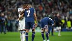 Momen Alaba dan Mbappe: Bukan Rangkulan Biasa, Ada Bisik-bisiknya