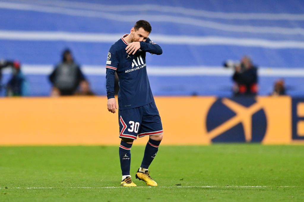 MADRID, SPAIN - MARCH 09: psg shows his dejection during the UEFA Champions League Round Of Sixteen Leg Two match between Real Madrid and Paris Saint-Germain at Estadio Santiago Bernabeu on March 09, 2022 in Madrid, Spain. (Photo by David Ramos/Getty Images)