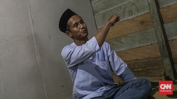 Lipsus Ibu Kota Negara Nusantara, Lipsus IKN Nusantara Rusli, pemuda suku balik dan pengurus masjid di RT3 Kelurahan Sepaku, Kalimantan Timur, Minggu, 13 Februari 2022.