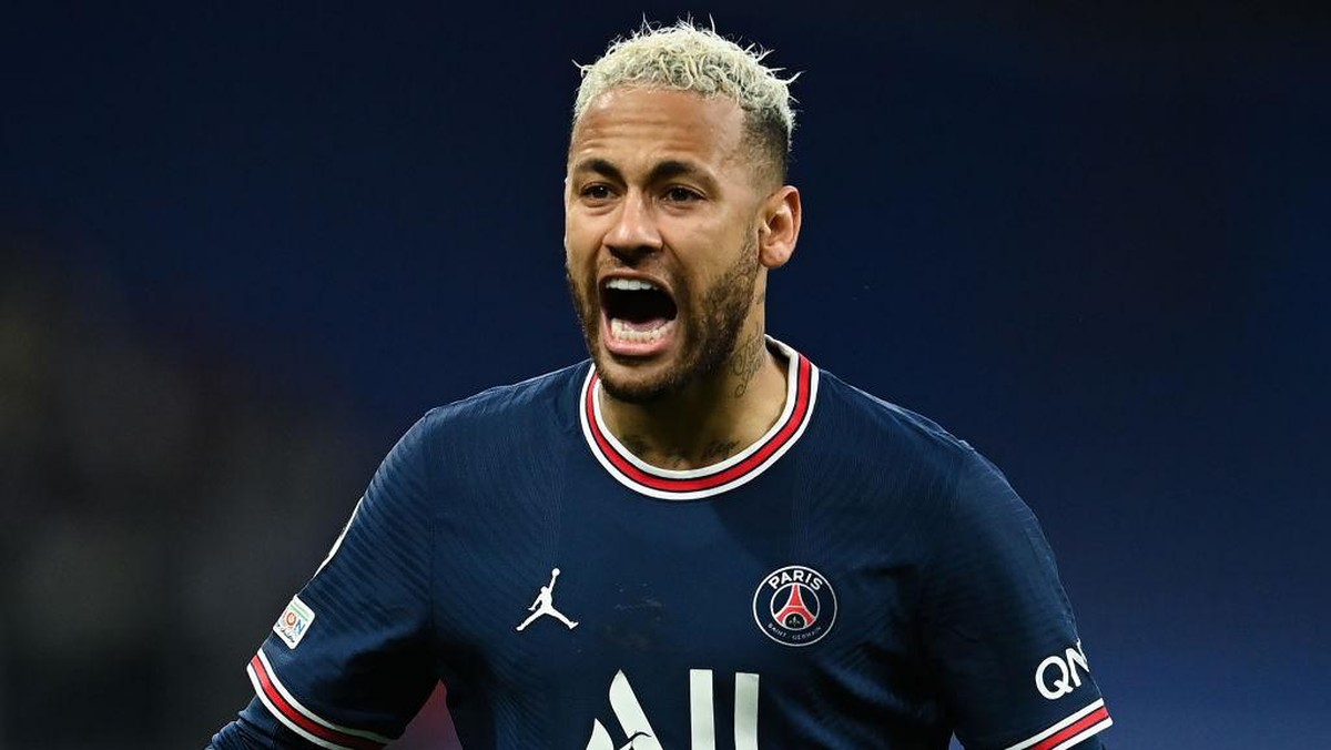 Neymar dan Gianluigi Donnarumma kabarnya cekcok usai Paris Saint-Germain disingkirkan Real Madrid di Liga Champions (Foto: Getty Images/David Ramos)
