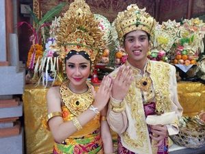 Mengenal Upacara Dharma Suaka dan Rangkaian Pernikahan Adat Bali Mengenal Upacara Dharma Suaka dan Rangkaian Pernikahan Adat Bali