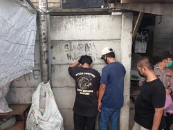 Operasi Narkoba di Kampung Boncos: 5 Pemakai Diciduk, 4 Paket Sabu Disita