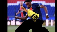 Satu lagi meme ledekan buat kubu PSG. Foto: dok. Twitter