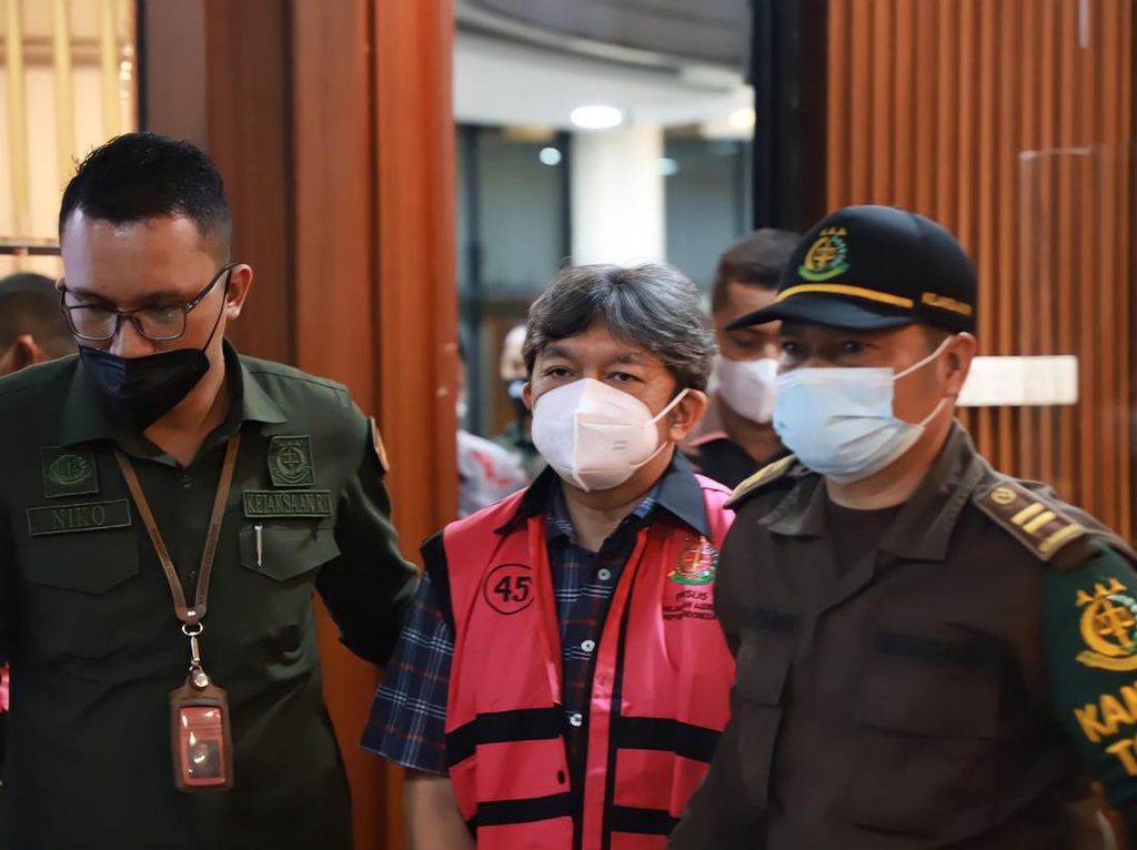 Albert Burhan Divonis 4 Tahun Bui di Kasus Korupsi Pengadaan Pesawat Garuda