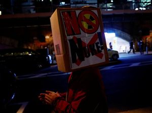 11 Tahun Tsunami Jepang, Aktivis Anti-nuklir Turun ke Jalan