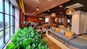 Asyik Banget! Ini Bukan Cafe, Tapi Grapari Telkomsel di Jawa Timur