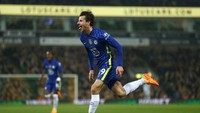 Chelsea unggul 2-0 di babak pertama lewat gol Trevoh Chalobah dan Mason Mount. Norwich memperkecil ketertinggalan di babak kedua lewat eksekusi penalti Teemu Pukki. Kai Havertz memastikan kemenangan Chelsea 3-1 lewat golnya menjelang laga berakhir. Getty Images/Julian Finney