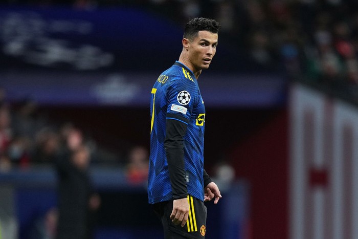 MADRID, SPAIN - FEBRUARY 23: Cristiano Ronaldo of Manchester United looks on during the UEFA Champions League Round Of Sixteen Leg One match between Atletico Madrid and Manchester United at Wanda Metropolitano on February 23, 2022 in Madrid, Spain. (Photo by Angel Martinez/Getty Images)