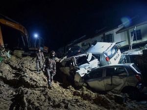 Hujan Deras Tak Biasa Picu Longsor di Malaysia, 4 Orang Tewas