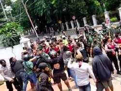6 Fakta Demo Tolak Pemekaran Papua Ricuh Hingga Polisi Luka