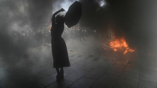 Demo Tolak IMF di Argentina Ricuh, Buenos Aires Memanas
