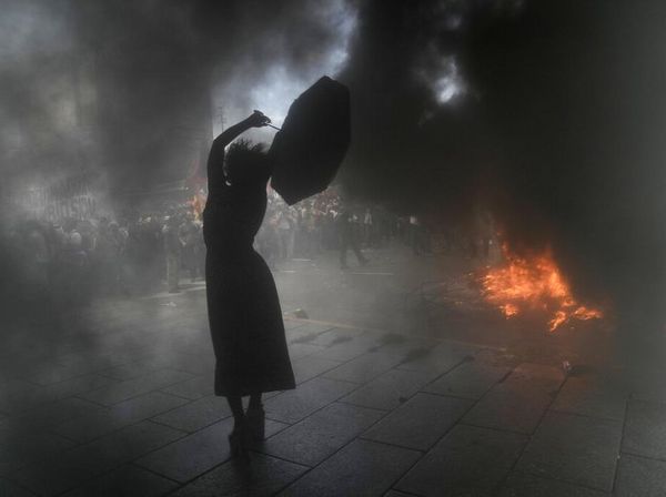 Demo Tolak IMF di Argentina Ricuh, Buenos Aires Memanas