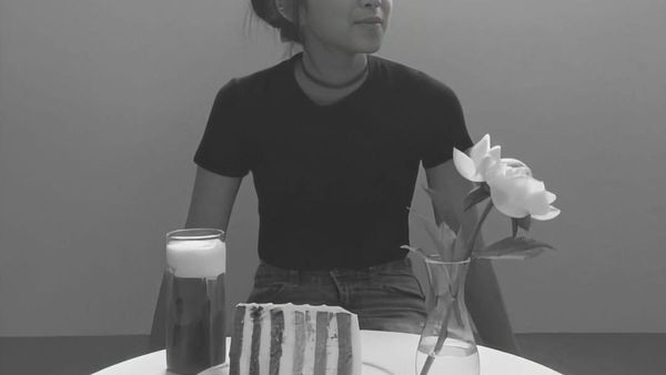Foto Jadul Dita Karang saat Makan Kue Ini Cantik Banget