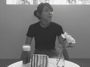 Foto Jadul Dita Karang saat Makan Kue Ini Cantik Banget