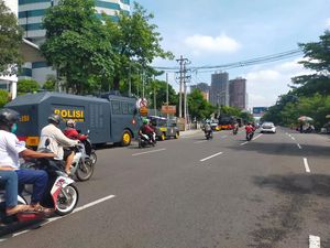 Frontage Ahmad Yani Surabaya Disiapkan untuk Pendemo Sopir Tolak ODOL