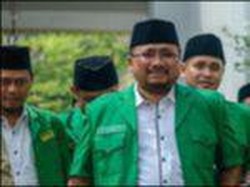 Massa Aksi Bela Islam Gelar Demo Desak Kapolri Tangkap Yaqut