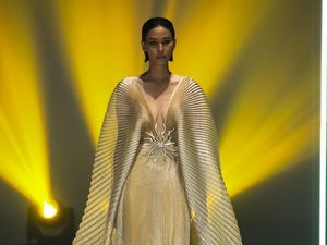 10 Tahun Berkarya, Desainer Monica Ivena Rilis Koleksi Resilience 10 Tahun Berkarya, Desainer Monica Ivena Rilis Koleksi Resilience