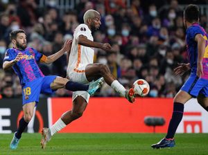 Skor Kaca Mata di Kandang, Barcelona Memble