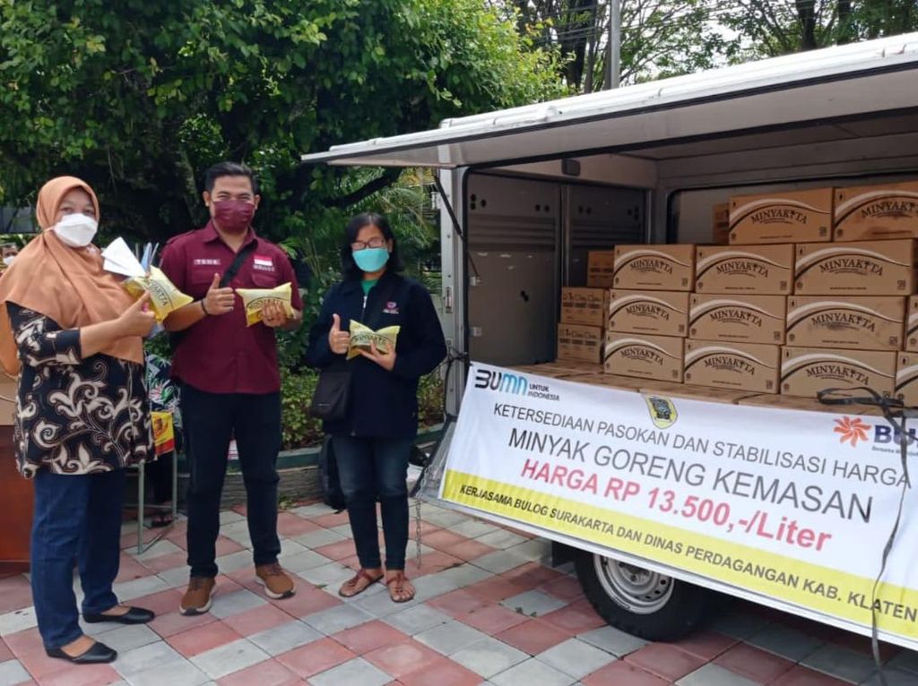 Operasi Pasar Minyak Goreng di Klaten, 3.000 Liter untuk UKM