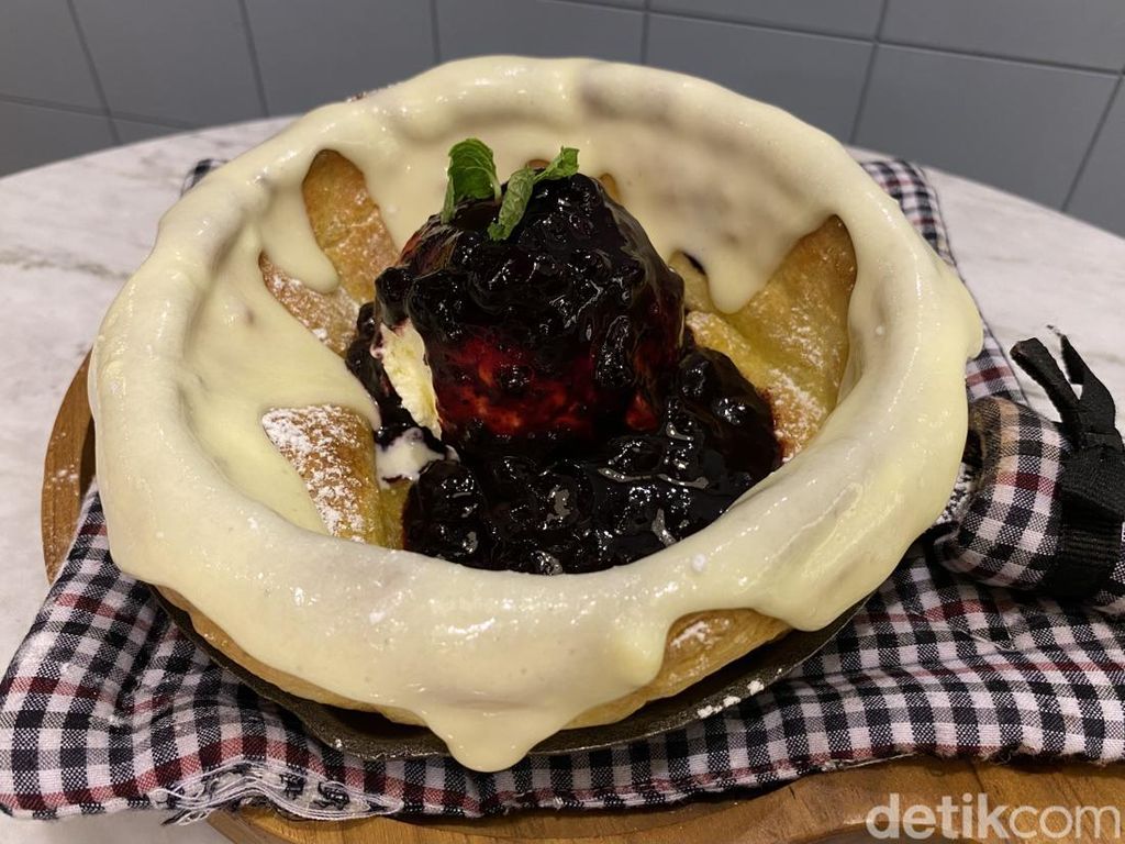 5 Tempat Jajan Pancake yang Lembut Manis dengan Aneka Topping 5 Tempat Jajan Pancake yang Lembut Manis dengan Aneka Topping