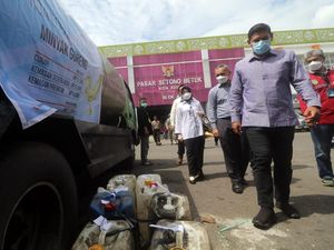 Distribusikan Migor Curah ke Pedagang, Walkot Kediri: Jual Sesuai HET