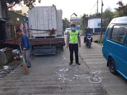 Pemotor di Bogor Tewas Usai Tabrak Truk Parkir